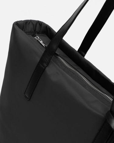 Emanda Tasche von Misako Gesamtansicht 