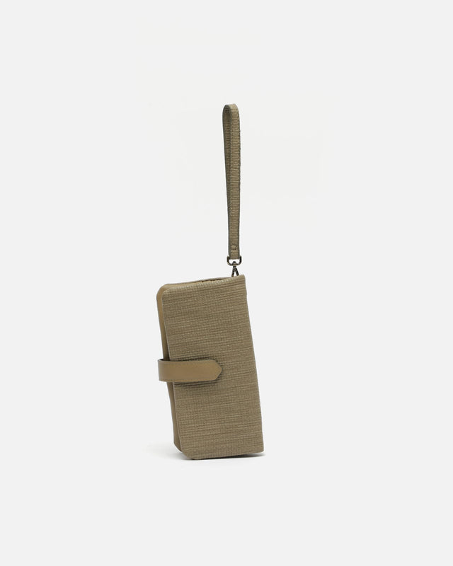 Badi large wallet with hand strap ED.