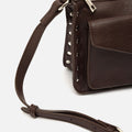 Breise bolso bandolera pequeño con detalles metálicos 