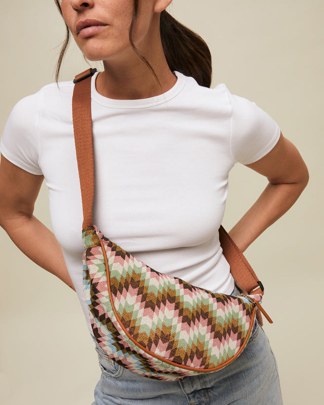 Dilasi marsupio con stampa jacquard