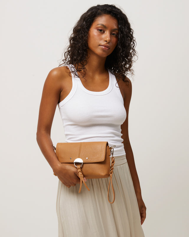 Nuro bolso bandolera pequeño con solapa