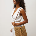 Tillian bolso bandolera efecto rafia con detalle colgante 